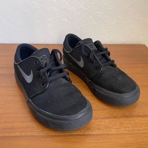 Nike SB Zoom Stefan Janoski little kids shoes size: 11.5C